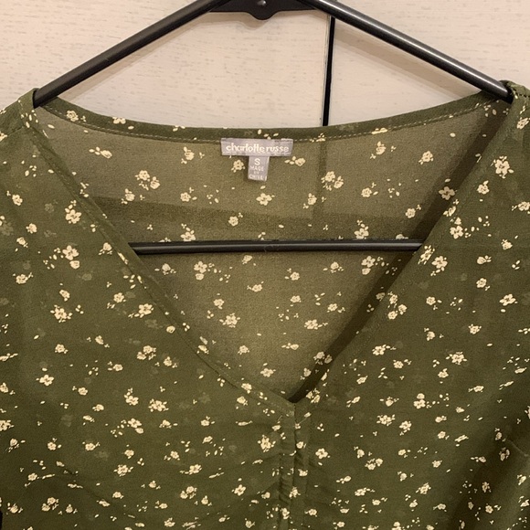 Floral Top - Picture 2 of 4